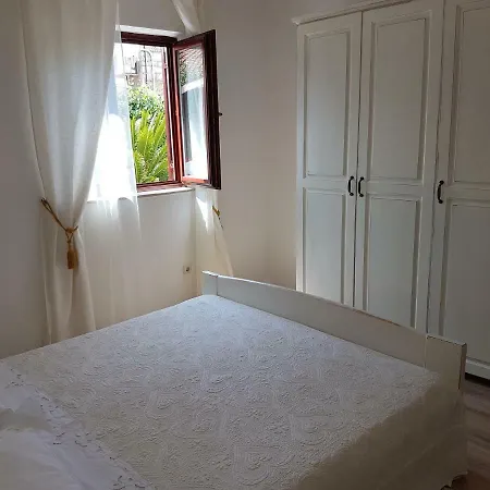 Center Kadena Apartmán