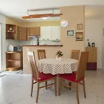 Center Kadena Apartman *