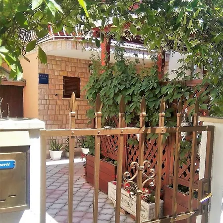 Center Kadena