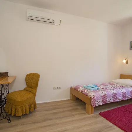 Center Kadena Apartman